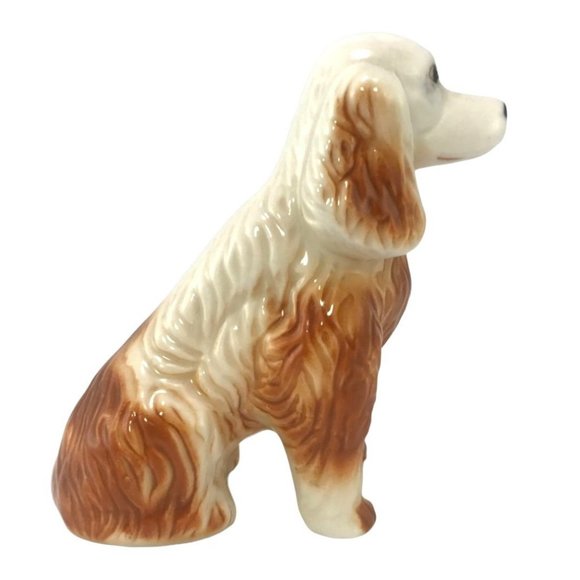 Vintage 1950s Seated Spaniel Figurine Porcelain Hand Painted 3.5 inches tall - Picture 2 of 7